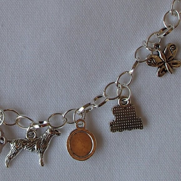 Puppy Dogs Animal Theme Charm Bracelet Handcrafted + Organza Roses Gift Bag - Picture 6 of 7